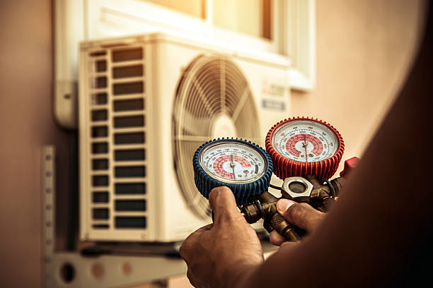 Professional Ductwork Repair technician working in Albion, NE